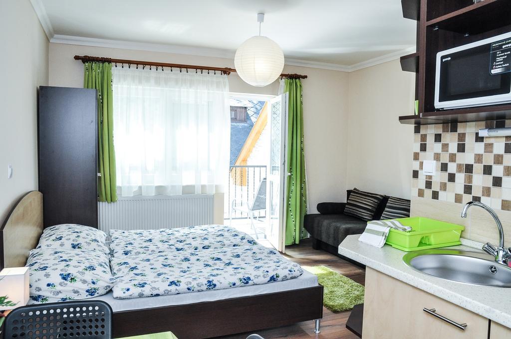 Апартаменти Magyar Apartman Iii. Гайдусобосло Екстер'єр фото